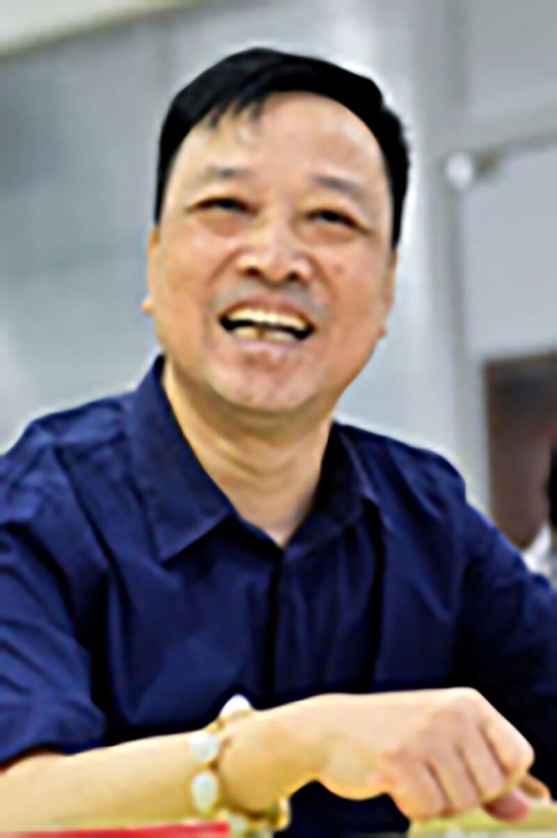 常务副会长厉和明 